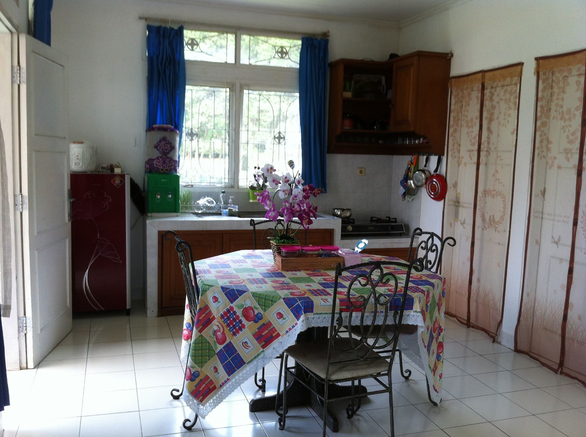 Villa Bukit Danau Lot 12 Cipanas  Εξωτερικό φωτογραφία